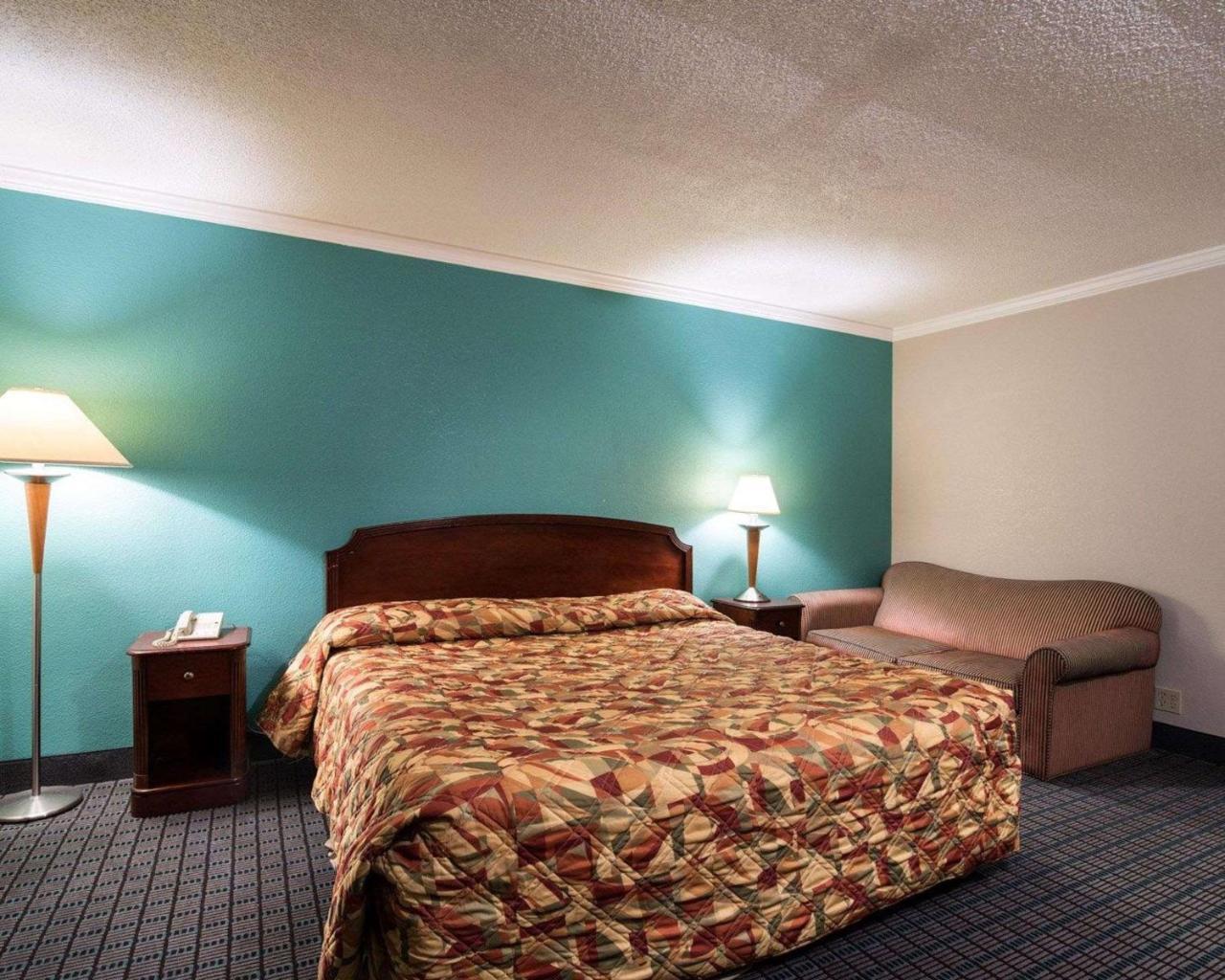 Rodeway Inn East Syracuse Kültér fotó